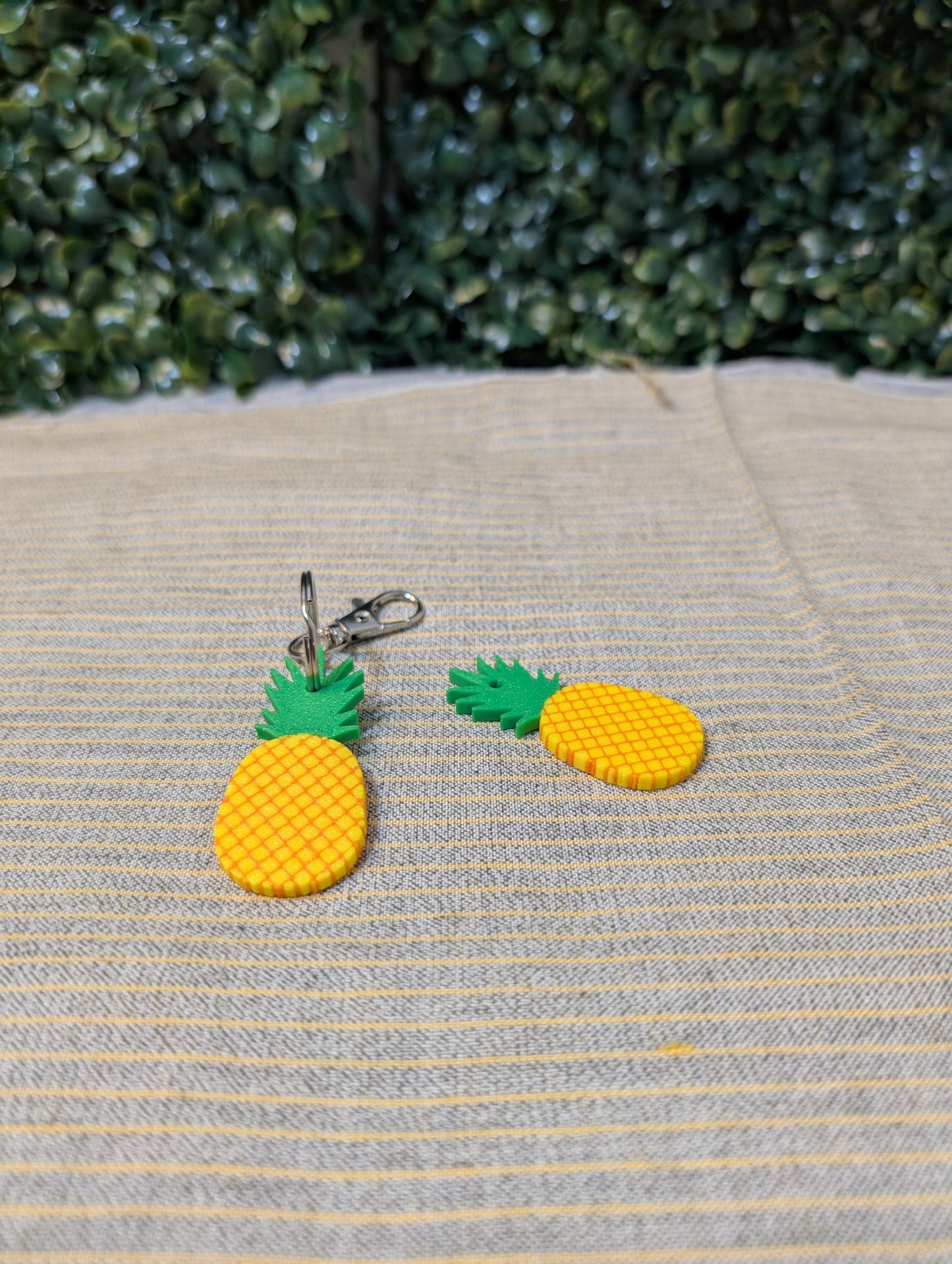 Pineapple Keychain – Southern Hospitality Charm
